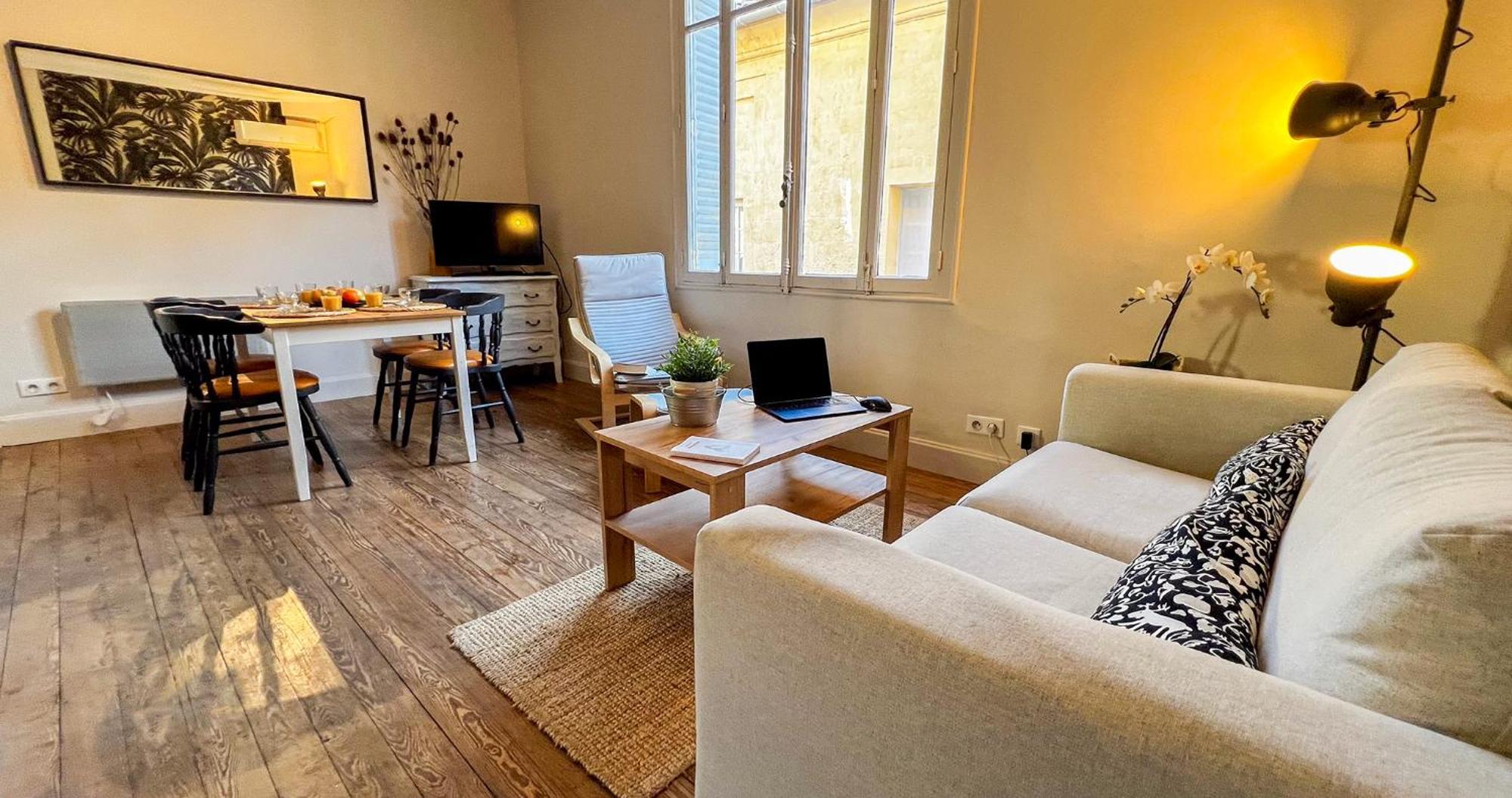 Ac - Private Exterior - Au Pied Du Palais Des Papes! Apartman Avignon Kültér fotó